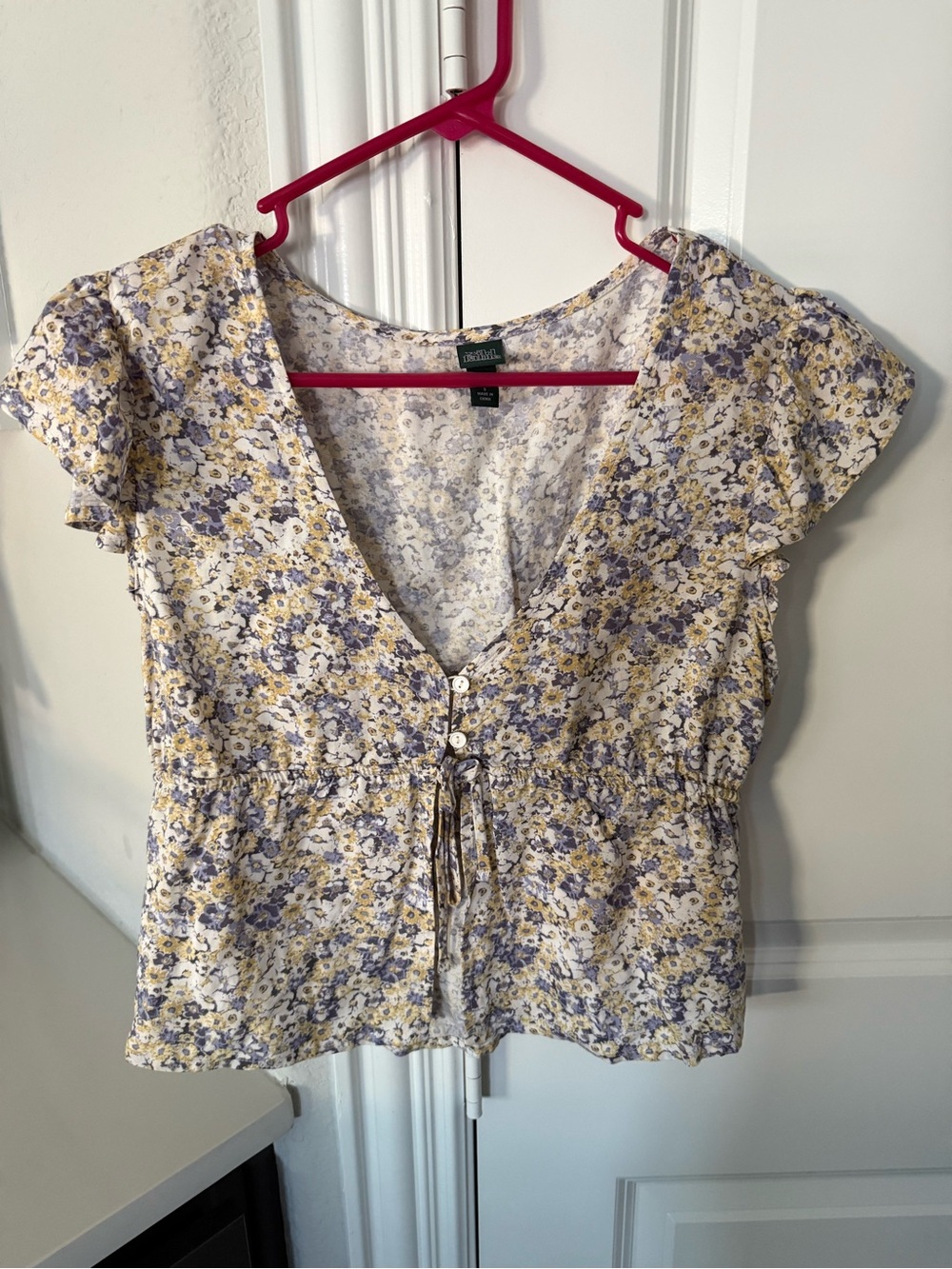 wild fable Yellow & Lavender Floral V-Neck Button Front Women's Top